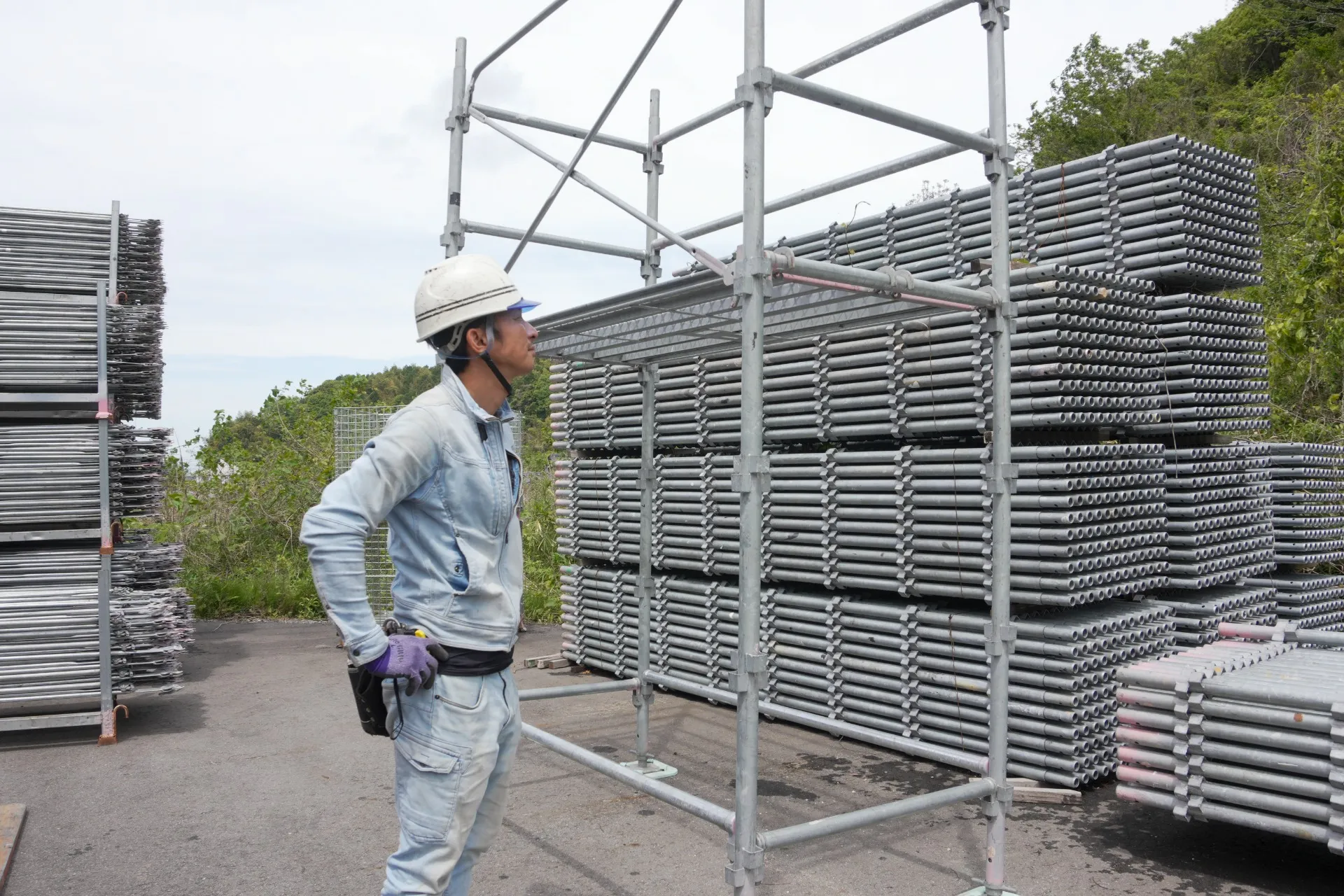 安全第一の踏み場設置で確実な作業環境